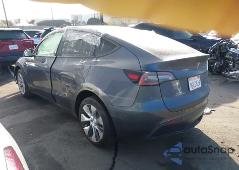 2023 Tesla Model Y Awd/Long Range Dual Motor All-Wheel Drive from USA, damaged, VIN 7SAYGAEE6PF743446
